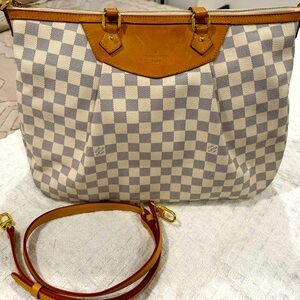 Louis Vuitton Damier Azur Siracusa GM Bag. Authenticated. EXCEPTIONAL condition.